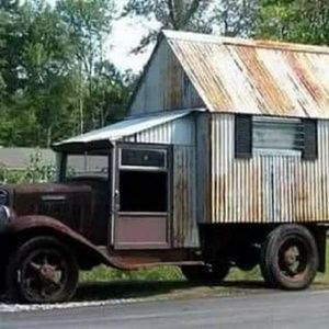 Meet your Posher, Debra